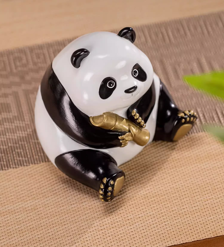 Brass crafts, Panda hug bamboo crafts, Panda holding bamboo section, Desktop decorations, Panda figure, Desktop ornaments, Home decorations, Friend gifts, Kids gifts, Free shipping-LECJAS