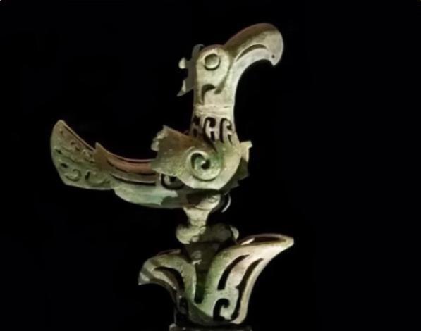 Copper crafts, Bronze Sanxingdui Divine Bird Pride Figurine, Sanxingdui Bronze Ware, Cultural Relics, Handicrafts, Ancient Shu Kingdom, Desktop ornaments, Home decoration, Crafts Gifts for friends, free shipping-LECJAS